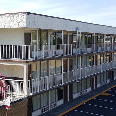 Regency Inn Richmond Dumbarton Zewnętrze zdjęcie