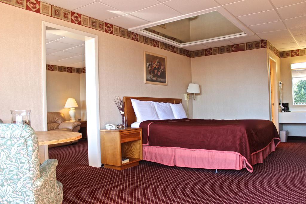Regency Inn Richmond Dumbarton Pokój zdjęcie